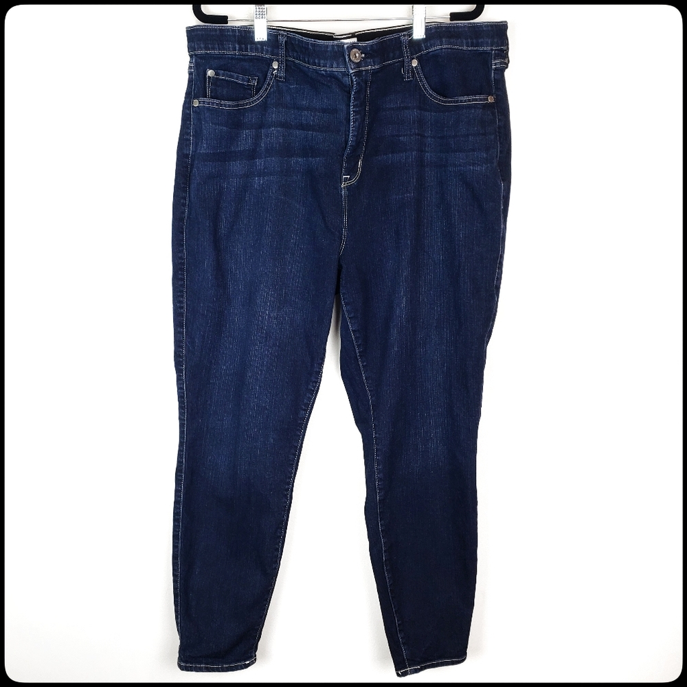 TORRID Sky High Skinny Stretchy Deep Wash Whisked Women's Skinny Jeans Size: 22R